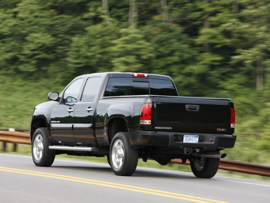 GMC Sierra Denali HD 2010 года  (фото 11 из 15)